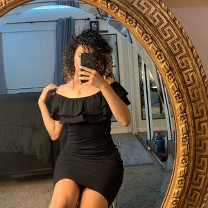 Black knee length dress ♠️